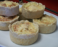 Miniquiche de milho verde com queijo