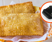 Pastel de 3 ingredientes na sanduicheira em apenas 5 minutos: lanche rápido para o dia a dia