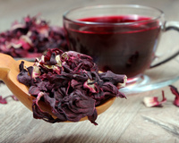 Consumido em receitas ou no chá: hibisco é tiro e queda para quem quer emagrecer e prevenir problemas cardíacos