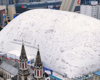 Nem barulho, nem poeira: brasileira mostra obra dentro de bolha na China e motivo surpreende seguidores