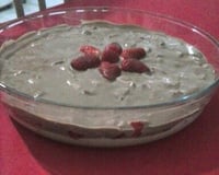 Bombom de morango na travessa