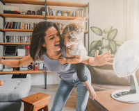 No verão, o ventilador é usado todo dia, mas esconde um perigo para crianças e idosos que é muito fácil de resolver