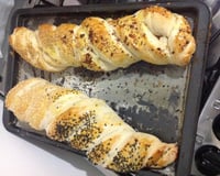 Pão de iogurte com queijo branco e tomate seco