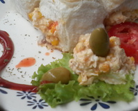 Lanche rápido com ovos mexidos cremoso