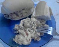 Pão com ovo e bacon