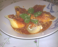 Conchiglione de camarão com cream cheese