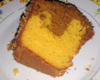 Bolo de cenoura mesclado com chocolate de liquidificador