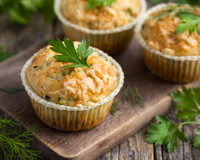 Muffins de bacon e parmesão