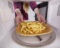 Batata frita de micro-ondas: aprenda a fazer