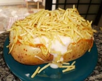 Batata recheada de frango da Van