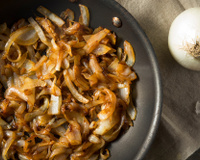 Cebola para aperitivo ou tempero de salada