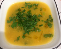 Sopa de camarão com batata baroa