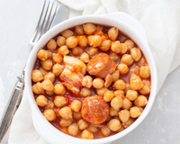 Grão-de-bico com calabresa