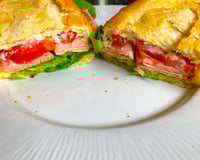 Sanduíche de mortadela