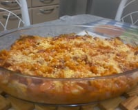 Macarrão ao molho de calabresa e requeijão