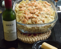 Penne ao molho de gorgonzola com camarão