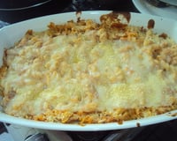 Macarrão de forno com presunto e queijo