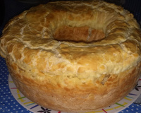 bolo salgado  de polvilho doce (rosca)