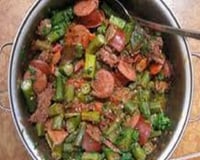 Quiabo com lingüiça