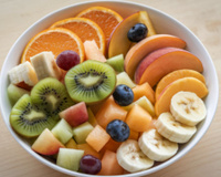 A fruta rica em vitaminas A, C e E que protege os olhos contra catarata, radiação UV e envelhecimento