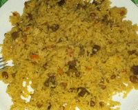 Baião de dois com feijão verde, carne seca e natas