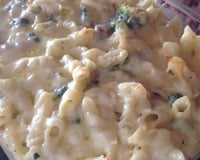 Macarrão com brócolis gratinado