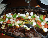 Filé mignon à primavera com molho oriental