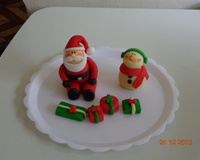 Docinhos modelados com leite ninho e leite condensado