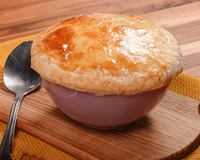 Você NÃO imagina o que é isso! Descubra a receita que está por baixo desta massa DELICIOSA