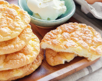 Sem glúten e sem farinha: a receita do pão nuvem perfeito, ideal para o café da manhã