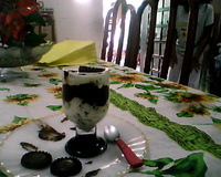 Chocolate quente simples com chantilly caseiro