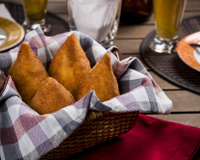 Coxinha com recheio de jaca: você precisa experimentar essa maravilha!