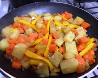 Batata doce salteada com legumes