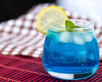 3 drinks sem álcool incríveis para passar o Réveillon sóbrio: sabor e refrescância em um só copo