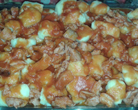 Nhoque de batata com molho de linguiça e bacon