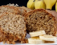 Bolo de banana de liquidificador sem glúten e sem lactose