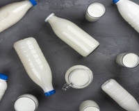 Leite de vaca, cabra ou búfala? Entenda qual é mais leve, mais proteico e o melhor pra você