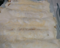 Panqueca de presunto e queijo ao molho branco