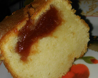 Bolo simples com Goiabada