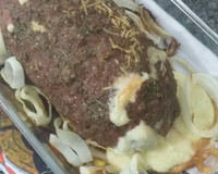 Rocambole de queijo e presunto com calabresa