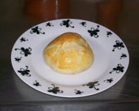 Pãozinho de batata recheado com frango e catupiry