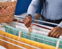 A solução para quem não tem espaço para esticar roupas está com 34% OFF