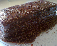 Bolo recheado fácil fácil