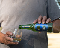 Cerveja sem álcool X refrigerante zero: qual faz menos mal para a saúde? Ciência entrega a verdade!