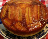 Bolo de banana caramelado