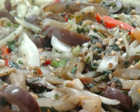 Salada de berinjela de micro-ondas