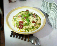 Risoto de tomate seco com molho pesto