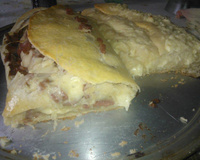 Pão de cebola e calabresa