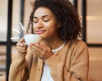 Quem faz café coado em casa precisa urgente aprender essa dica (a maioria não sabe!)