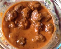 Almôndegas de carne com molho Rosé